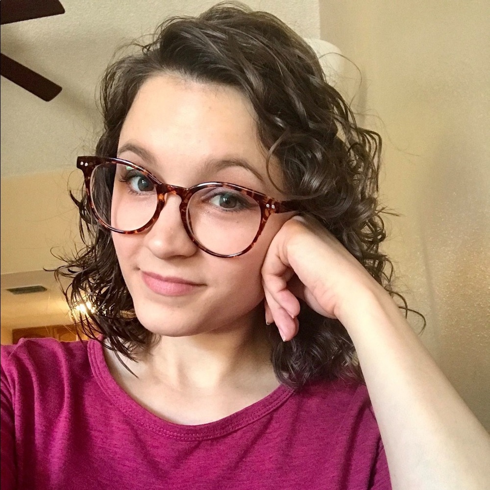 Meet your Posher, Larabeth